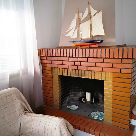 Joel's Big And Cosy Close To The * Неи-Эпиватай